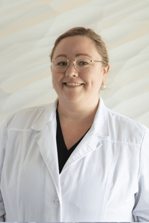 Dr. Olivia Acosta